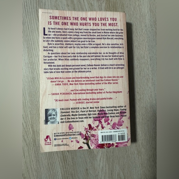 'It Ends With Us' Book - Picture 2 of 2